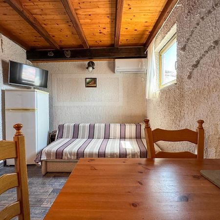 Apartments Voltera Parking Space Near The House Бетина Екстериор снимка